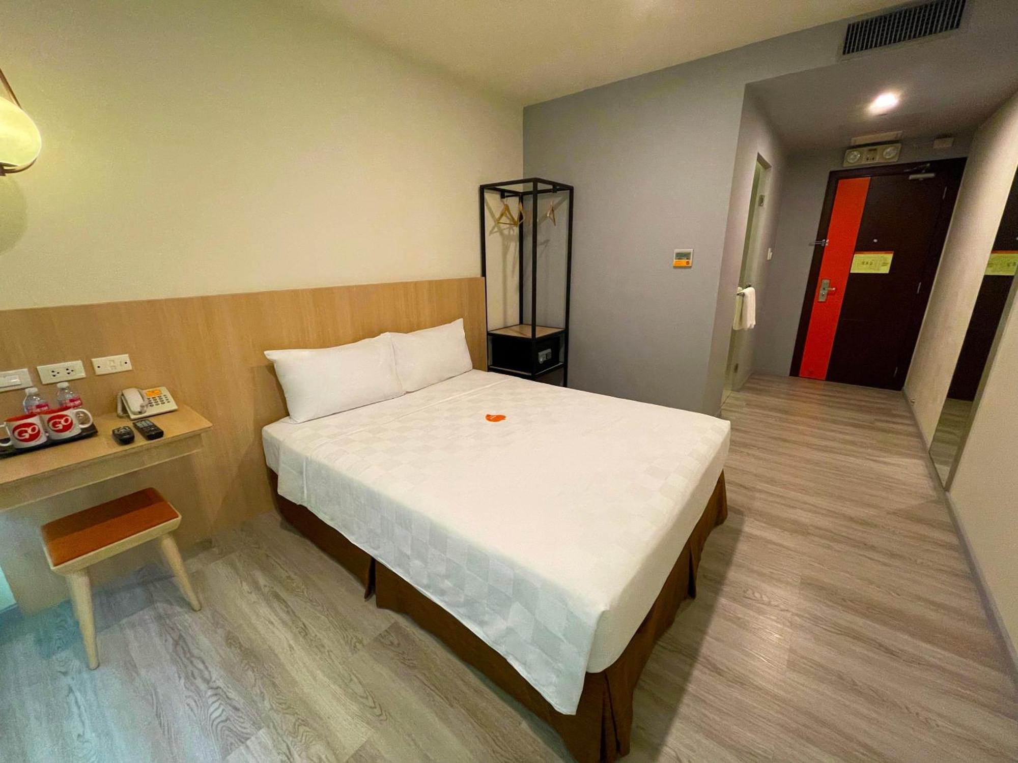 Go Hotels Plus Mandaluyong Exterior foto