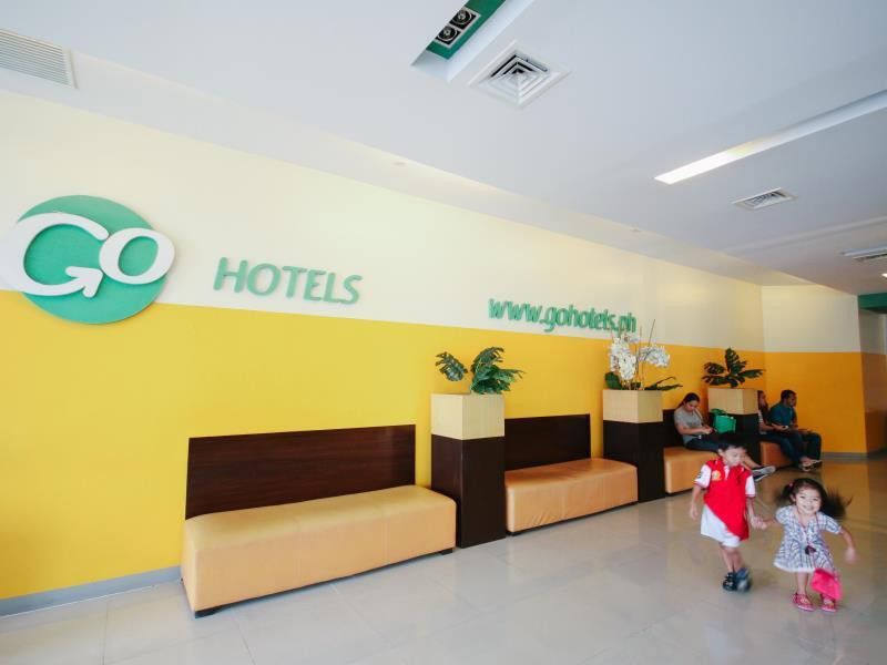 Go Hotels Plus Mandaluyong Exterior foto